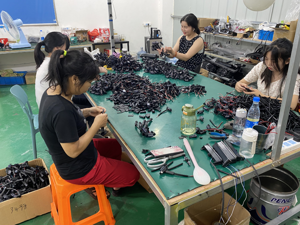 Assembly lighting workshop